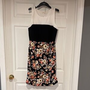 Chic Floral Midi Maternity Dress - Black and White